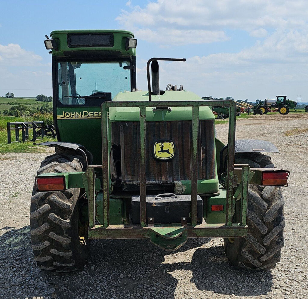 2002 John Deere 3400