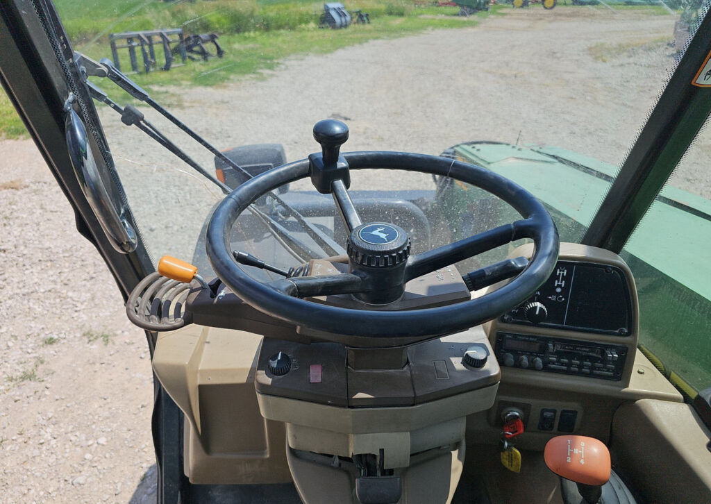 2002 John Deere 3400